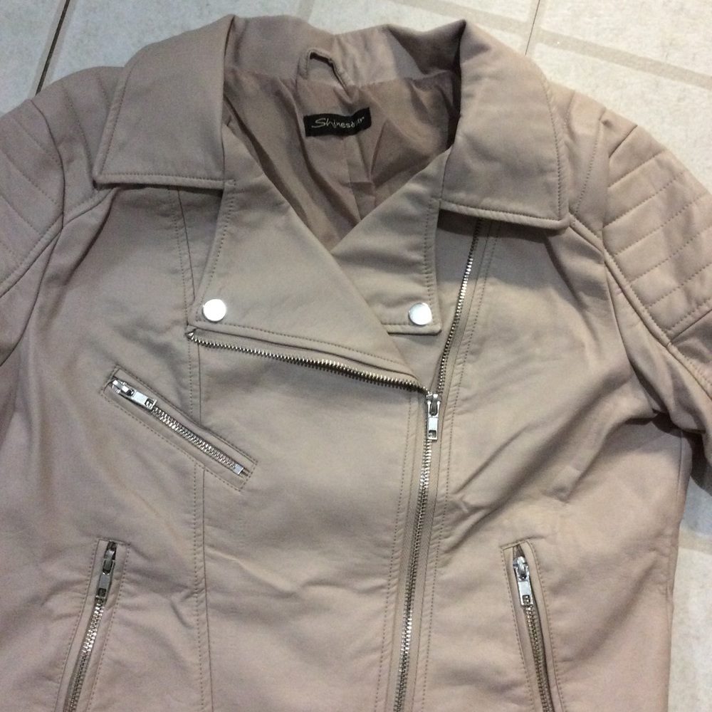 ✨Dusty Rose Faux Leather Jacket, Medium✨ - Picture 4 of 4